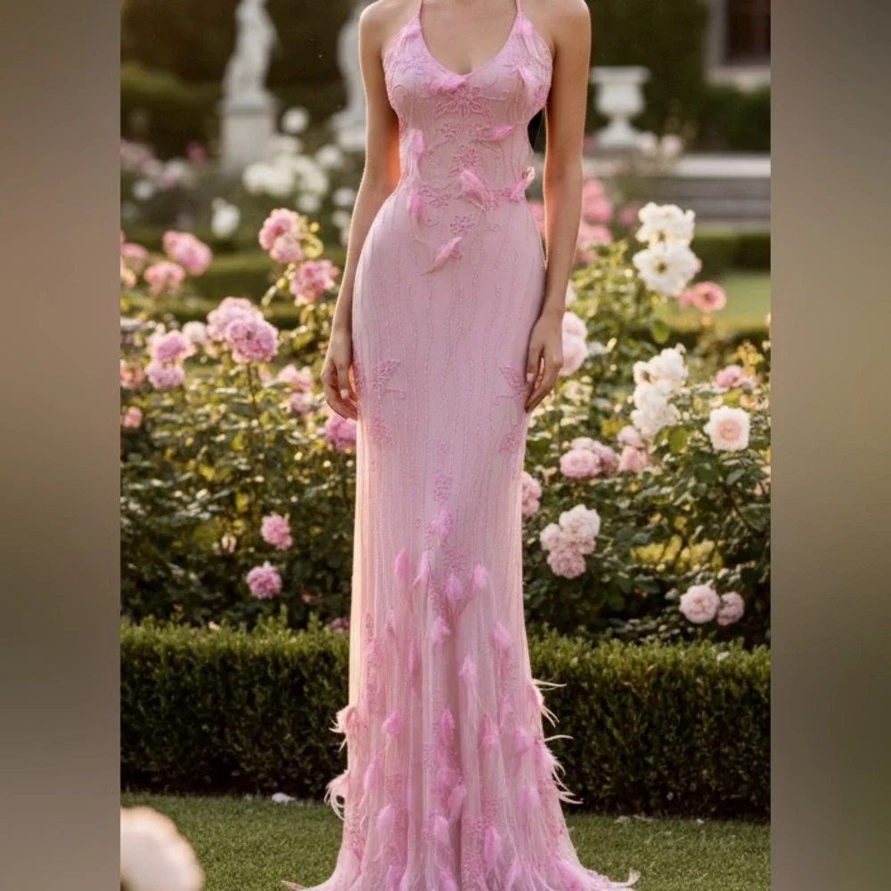 Elegant Pink hand beaded Evening or Prom Dress FEATHERS - Women's Formal‎ Gown